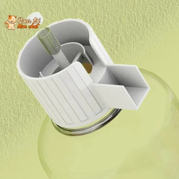 Distributeur De Croquettes Et Eau Pour Chat - TrioCatBowl™ 7 Distributeur De Croquettes Et Eau Pour Chat - TrioCatBowl™ – Image 7