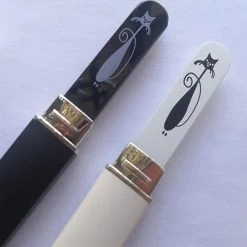 Lime à Ongles En Verre Cristal Avec Motif Chat Plaqué -Chats Fournitures Magasin Lime a ongles en verre cristal avec motif chat plaque Pour toi Mon chat 1679487627