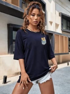 T-shirt à Manches Courtes Avec Imprimé De Chat Dans Une Poche Pour Femme -Chats Fournitures Magasin T shirt a manches courtes avec imprime de chat dans une poche pour femme Pour toi Mon chat 1683910453 a617b191 3e6a 4a29 a592 6d738050c41b